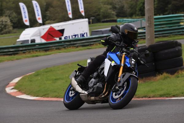 2021 GSX-S1000 Visordown review